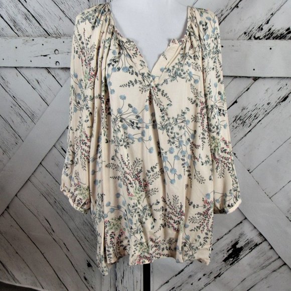 Soft Floral print V-neck Peasant Blouse - Picture 1 of 7